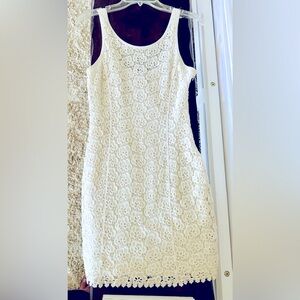 Jennifer Lopez dress in white
